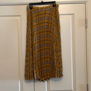 Vince Camuto midi skirt